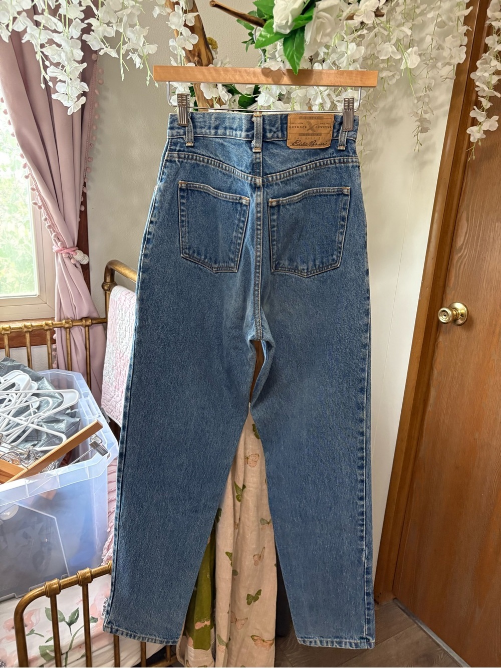 Eddie Bauer Denim Vintage High-Rise Loose Fit Jeans in Blue